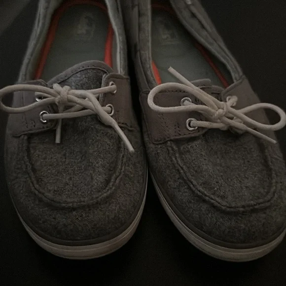 Gray Keds boat shoe slip on - Picture 2 of 6